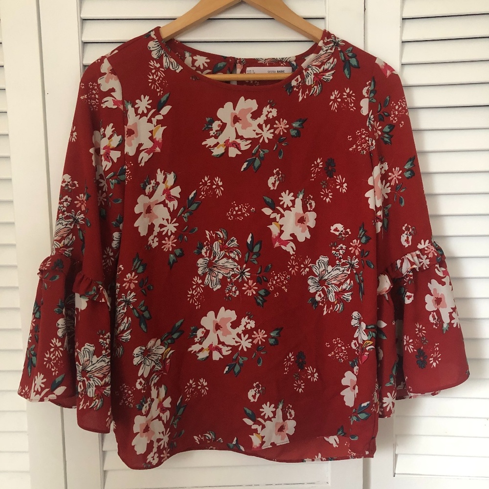 Flowy Floral Top